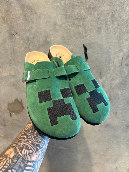 CREEPER CLOGS