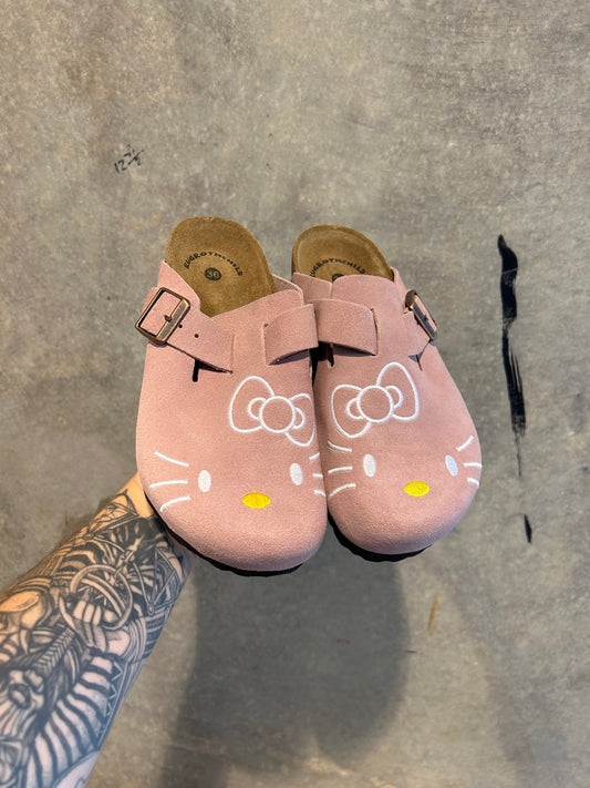 HELLO KITTY CLOGS