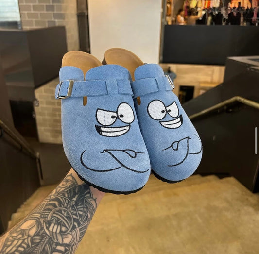 BLOO CLOGS